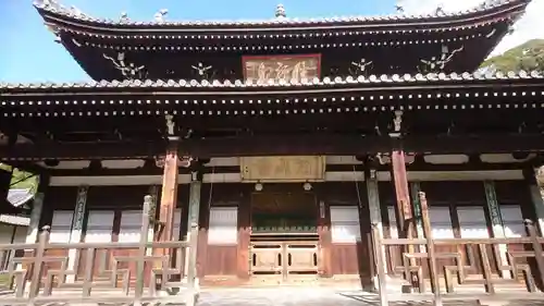 萬福寺の本殿・本堂