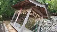 末刀岩上神社の建物その他