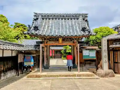 安楽寺の山門・神門