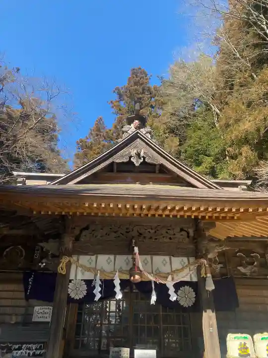 新倉富士浅間神社の本殿・本堂