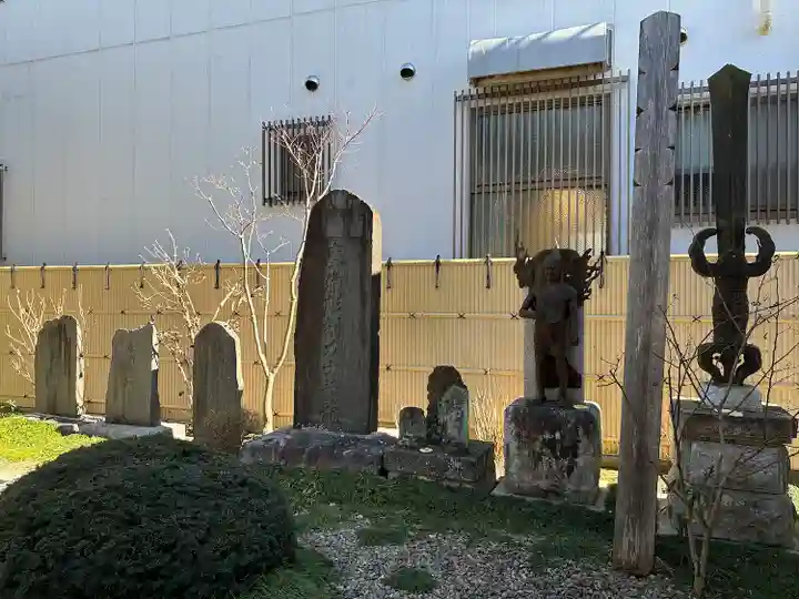 寶藏寺(成田不動尊) (栃木県)