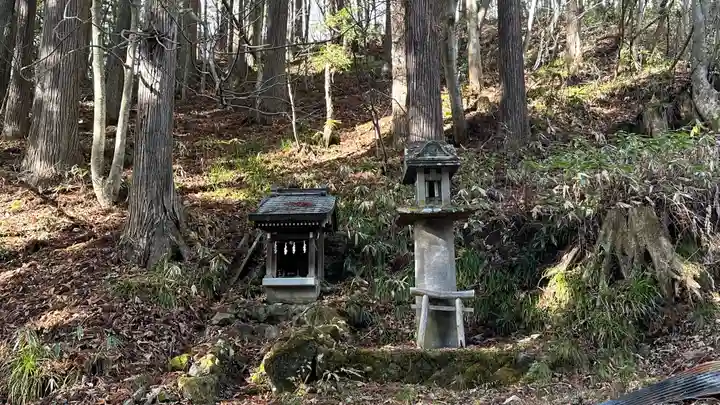 戸隠神社宝光社の末社・摂社