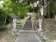 八幡神社の建物その他