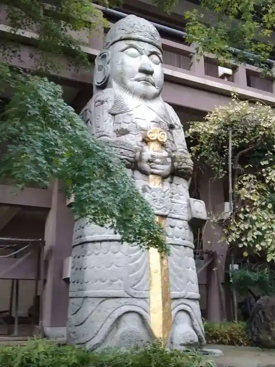 善養寺(善養密寺)の像