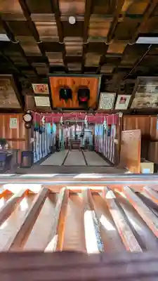 飯綱神社の本殿・本堂