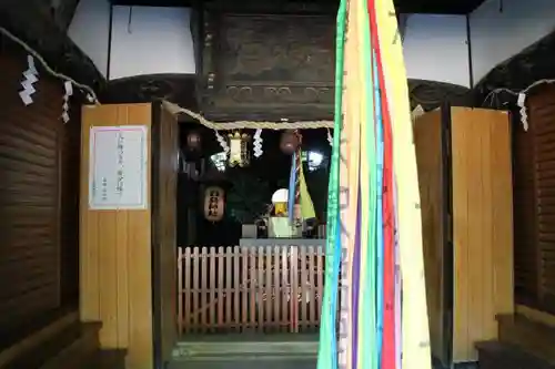 白鳥神社の本殿