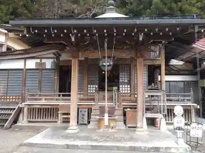 【公式】龍門院常楽寺（秩父札所十一番）の本殿・本堂