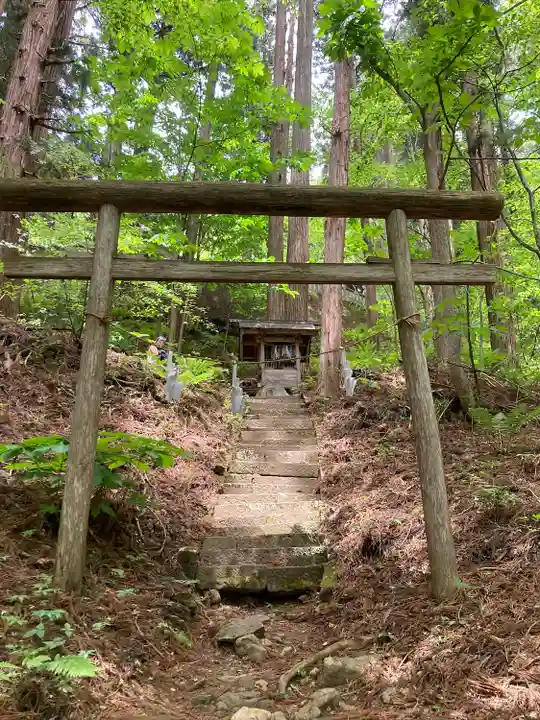 戸隠神社宝光社の末社・摂社