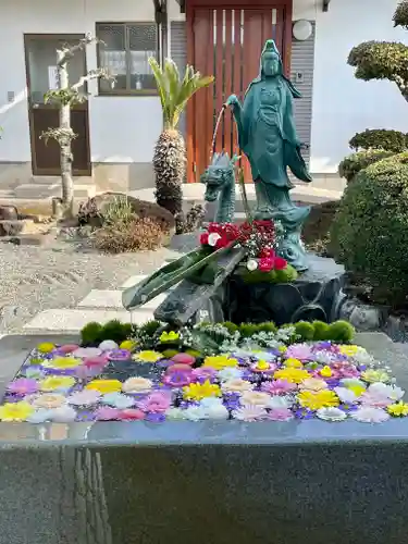 多聞寺の手水舎