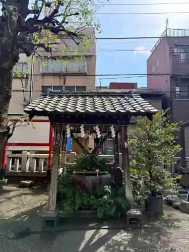 矢先稲荷神社の{uncategorized: "未分類", other: "その他", undefined: "問題あり", building: "その他建物", grave: "お墓", sacred_gate: "鳥居", guardian: "狛犬", statue: "像", buddha: "仏像", history: "歴史", nature: "自然", garden: "庭園", animal: "動物", pagoda: "塔", temizu: "手水舎", mountain_gate: "山門・神門", sanctuary: "本殿・本堂", subordinate: "末社・摂社", art: "芸術", scenery: "景色", jizo: "地蔵", ema: "絵馬", goshuin: "御朱印", omikuji: "おみくじ", items: "授与品その他", amulet: "お守り", goshuincho: "御朱印帳", eats: "食事", festival: "お祭り", votive_dance: "神楽", shichigosan: "七五三参", wedding: "結婚式", experience: "体験その他", initially: "初詣", around: "周辺", anti_infection: "感染症対策"}