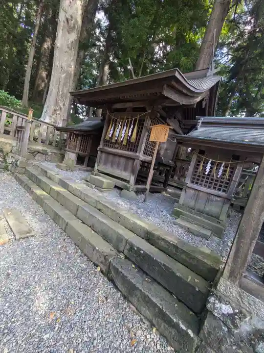 諏訪大社下社秋宮(長野県)