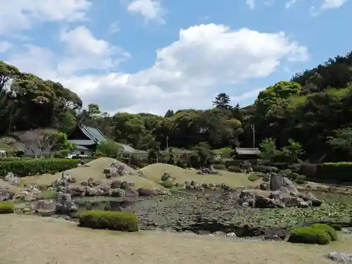 摩訶耶寺の庭園