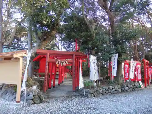 神明神社の末社