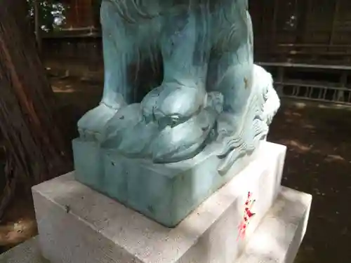 神明社の狛犬