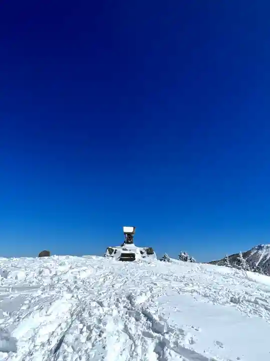 禰固岳神社の本殿・本堂