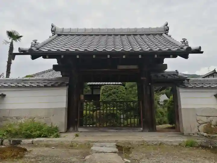 盛安寺の山門・神門