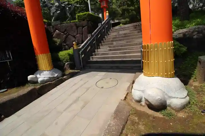 穴八幡宮のその他建物