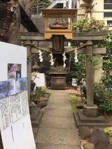 稲荷鬼王神社の鳥居