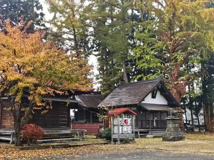 胸肩神社(青森県)