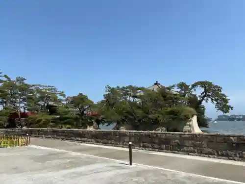 瑞巌寺五大堂の{uncategorized: "未分類", other: "その他", undefined: "問題あり", building: "その他建物", grave: "お墓", sacred_gate: "鳥居", guardian: "狛犬", statue: "像", buddha: "仏像", history: "歴史", nature: "自然", garden: "庭園", animal: "動物", pagoda: "塔", temizu: "手水舎", mountain_gate: "山門・神門", sanctuary: "本殿・本堂", subordinate: "末社・摂社", art: "芸術", scenery: "景色", jizo: "地蔵", ema: "絵馬", goshuin: "御朱印", omikuji: "おみくじ", items: "授与品その他", amulet: "お守り", goshuincho: "御朱印帳", eats: "食事", festival: "お祭り", votive_dance: "神楽", shichigosan: "七五三参", wedding: "結婚式", experience: "体験その他", initially: "初詣", around: "周辺", anti_infection: "感染症対策"}