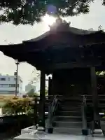 深川開運出世稲荷の{uncategorized: "未分類", other: "その他", undefined: "問題あり", building: "その他建物", grave: "お墓", sacred_gate: "鳥居", guardian: "狛犬", statue: "像", buddha: "仏像", history: "歴史", nature: "自然", garden: "庭園", animal: "動物", pagoda: "塔", temizu: "手水舎", mountain_gate: "山門・神門", sanctuary: "本殿・本堂", subordinate: "末社・摂社", art: "芸術", scenery: "景色", jizo: "地蔵", ema: "絵馬", goshuin: "御朱印", omikuji: "おみくじ", items: "授与品その他", amulet: "お守り", goshuincho: "御朱印帳", eats: "食事", festival: "お祭り", votive_dance: "神楽", shichigosan: "七五三参", wedding: "結婚式", experience: "体験その他", initially: "初詣", around: "周辺", anti_infection: "感染症対策"}