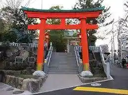 穴八幡宮の鳥居