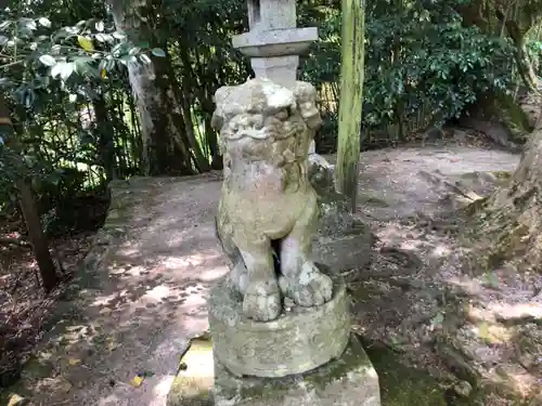 大石見神社の狛犬