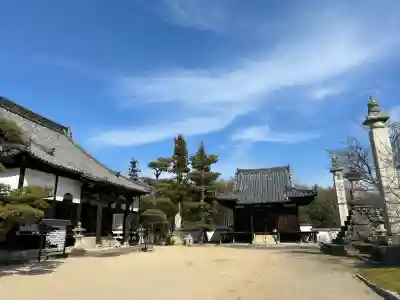 備中國分寺の{uncategorized: "未分類", other: "その他", undefined: "問題あり", building: "その他建物", grave: "お墓", sacred_gate: "鳥居", guardian: "狛犬", statue: "像", buddha: "仏像", history: "歴史", nature: "自然", garden: "庭園", animal: "動物", pagoda: "塔", temizu: "手水舎", mountain_gate: "山門・神門", sanctuary: "本殿・本堂", subordinate: "末社・摂社", art: "芸術", scenery: "景色", jizo: "地蔵", ema: "絵馬", goshuin: "御朱印", omikuji: "おみくじ", items: "授与品その他", amulet: "お守り", goshuincho: "御朱印帳", eats: "食事", festival: "お祭り", votive_dance: "神楽", shichigosan: "七五三参", wedding: "結婚式", experience: "体験その他", initially: "初詣", around: "周辺", anti_infection: "感染症対策"}