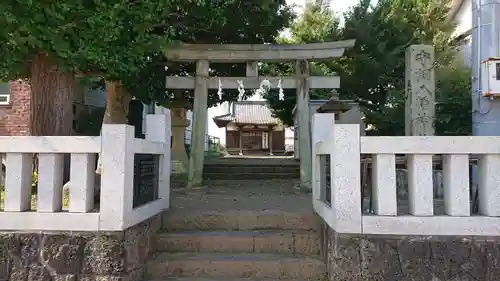 守綱八幡神社の鳥居