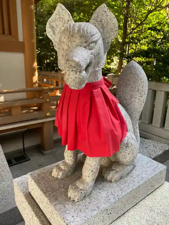 福徳神社(芽吹稲荷)の狛犬