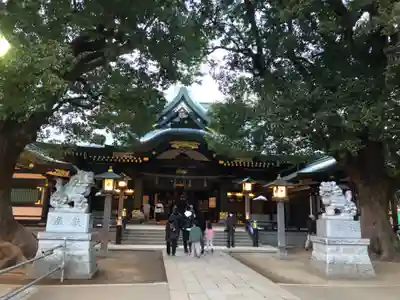 穴八幡宮の本殿・本堂