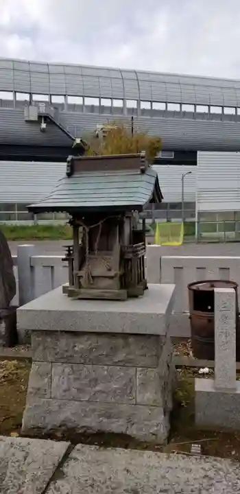久兵衛稲荷神社の末社・摂社