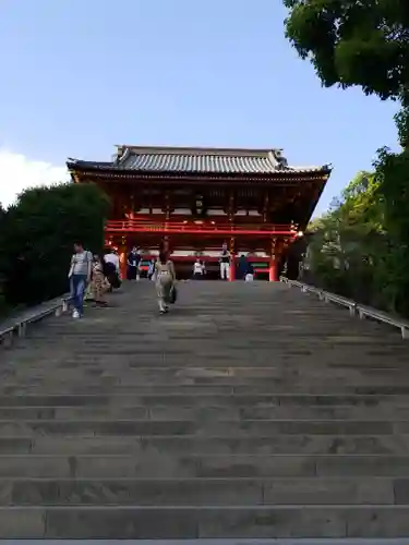 鶴岡八幡宮の山門