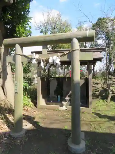 神明社の鳥居