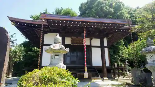 雲性寺の本殿