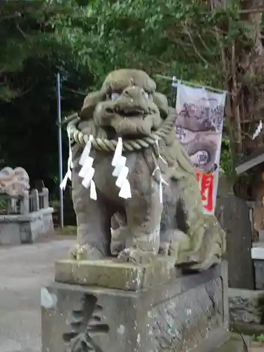 海南神社の狛犬