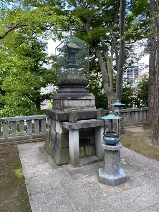 待乳山聖天(本龍院)の塔