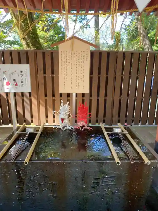 伊豆山神社の{uncategorized: "未分類", other: "その他", undefined: "問題あり", building: "その他建物", grave: "お墓", sacred_gate: "鳥居", guardian: "狛犬", statue: "像", buddha: "仏像", history: "歴史", nature: "自然", garden: "庭園", animal: "動物", pagoda: "塔", temizu: "手水舎", mountain_gate: "山門・神門", sanctuary: "本殿・本堂", subordinate: "末社・摂社", art: "芸術", scenery: "景色", jizo: "地蔵", ema: "絵馬", goshuin: "御朱印", omikuji: "おみくじ", items: "授与品その他", amulet: "お守り", goshuincho: "御朱印帳", eats: "食事", festival: "お祭り", votive_dance: "神楽", shichigosan: "七五三参", wedding: "結婚式", experience: "体験その他", initially: "初詣", around: "周辺", anti_infection: "感染症対策"}