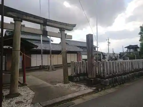 白髭神社の鳥居