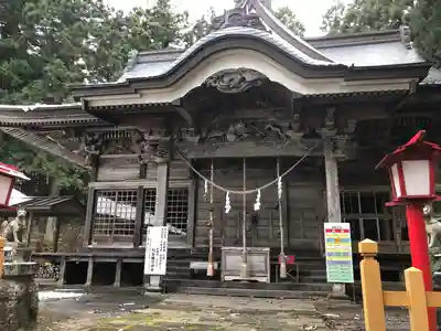 岡谷稲荷神社の本殿・本堂