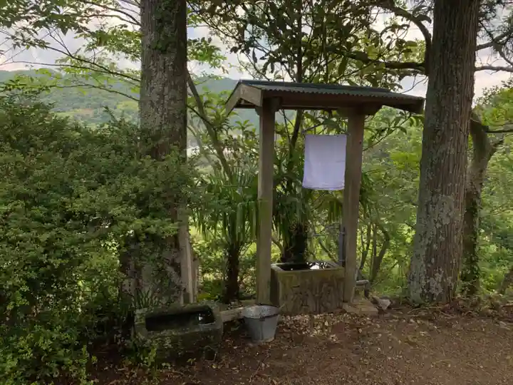 八幡神社の手水舎
