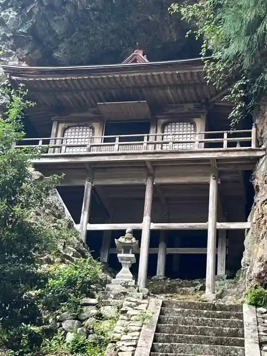 不動院岩屋堂(鳥取県)