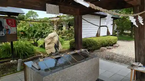 鳥谷崎神社の手水