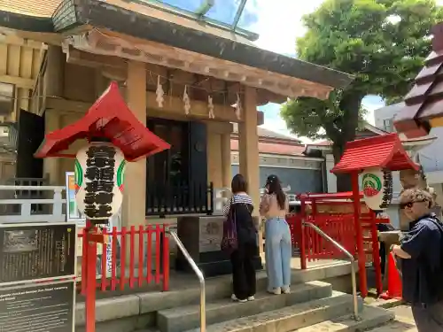 皆中稲荷神社の{uncategorized: "未分類", other: "その他", undefined: "問題あり", building: "その他建物", grave: "お墓", sacred_gate: "鳥居", guardian: "狛犬", statue: "像", buddha: "仏像", history: "歴史", nature: "自然", garden: "庭園", animal: "動物", pagoda: "塔", temizu: "手水舎", mountain_gate: "山門・神門", sanctuary: "本殿・本堂", subordinate: "末社・摂社", art: "芸術", scenery: "景色", jizo: "地蔵", ema: "絵馬", goshuin: "御朱印", omikuji: "おみくじ", items: "授与品その他", amulet: "お守り", goshuincho: "御朱印帳", eats: "食事", festival: "お祭り", votive_dance: "神楽", shichigosan: "七五三参", wedding: "結婚式", experience: "体験その他", initially: "初詣", around: "周辺", anti_infection: "感染症対策"}