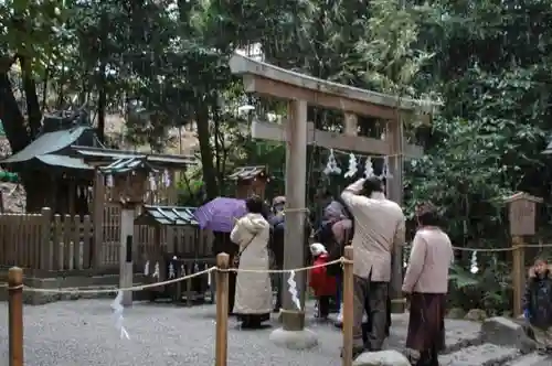 大神神社の末社・摂社
