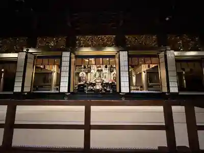 本願寺（西本願寺）の{uncategorized: "未分類", other: "その他", undefined: "問題あり", building: "その他建物", grave: "お墓", sacred_gate: "鳥居", guardian: "狛犬", statue: "像", buddha: "仏像", history: "歴史", nature: "自然", garden: "庭園", animal: "動物", pagoda: "塔", temizu: "手水舎", mountain_gate: "山門・神門", sanctuary: "本殿・本堂", subordinate: "末社・摂社", art: "芸術", scenery: "景色", jizo: "地蔵", ema: "絵馬", goshuin: "御朱印", omikuji: "おみくじ", items: "授与品その他", amulet: "お守り", goshuincho: "御朱印帳", eats: "食事", festival: "お祭り", votive_dance: "神楽", shichigosan: "七五三参", wedding: "結婚式", experience: "体験その他", initially: "初詣", around: "周辺", anti_infection: "感染症対策"}