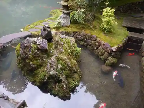 慈恩護国禅寺の庭園