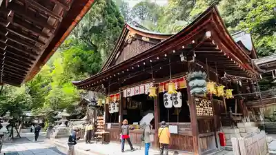 日牟禮八幡宮の本殿・本堂