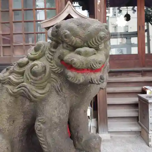 秋葉神社の狛犬
