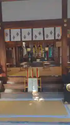 三輪神社の本殿・本堂